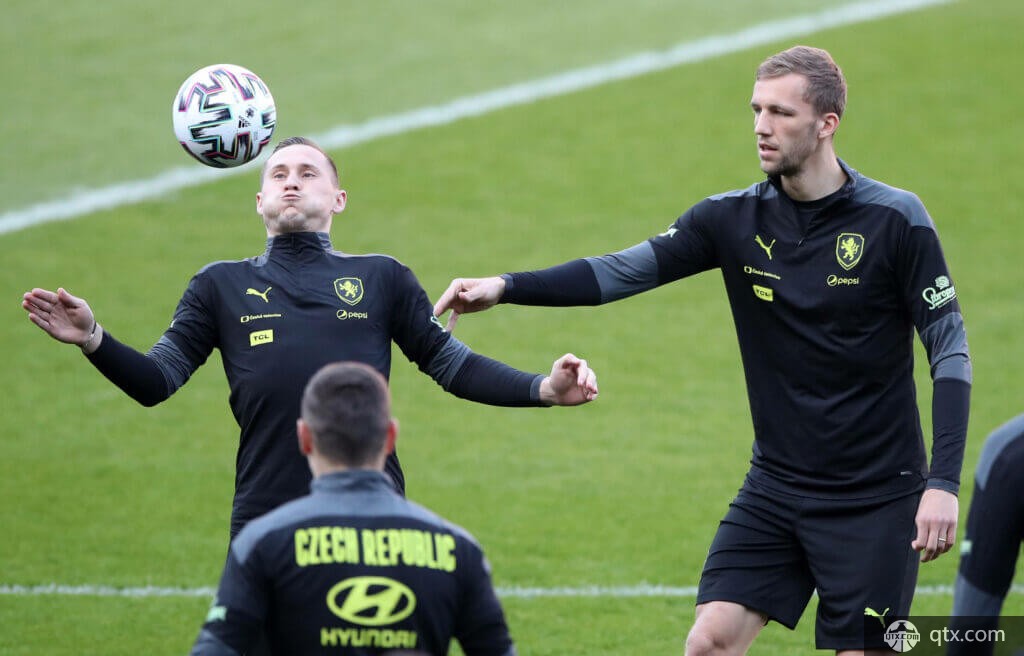 也见证了年 也见证了年