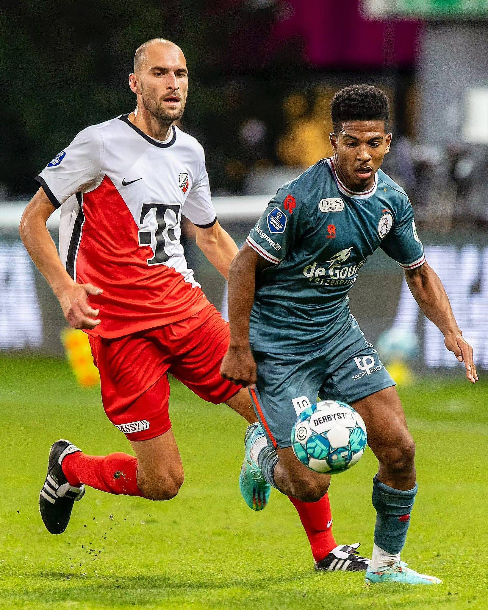 其中之一就 其中之一就